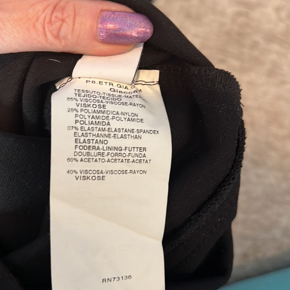 💁‍♀️💁‍♀️ Hot Size S Max&Co black stretchy short jacket 👍💁‍♀️EUC - Picture 10 of 12